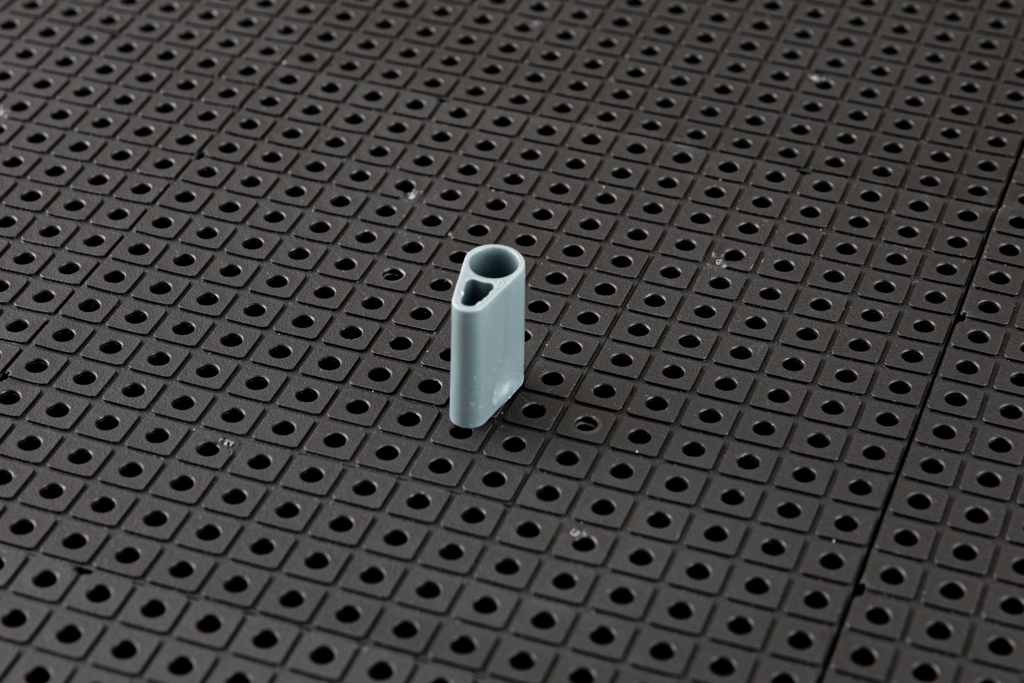 Tool Grid Cam Holders for Efficient Tool Organization and Storage