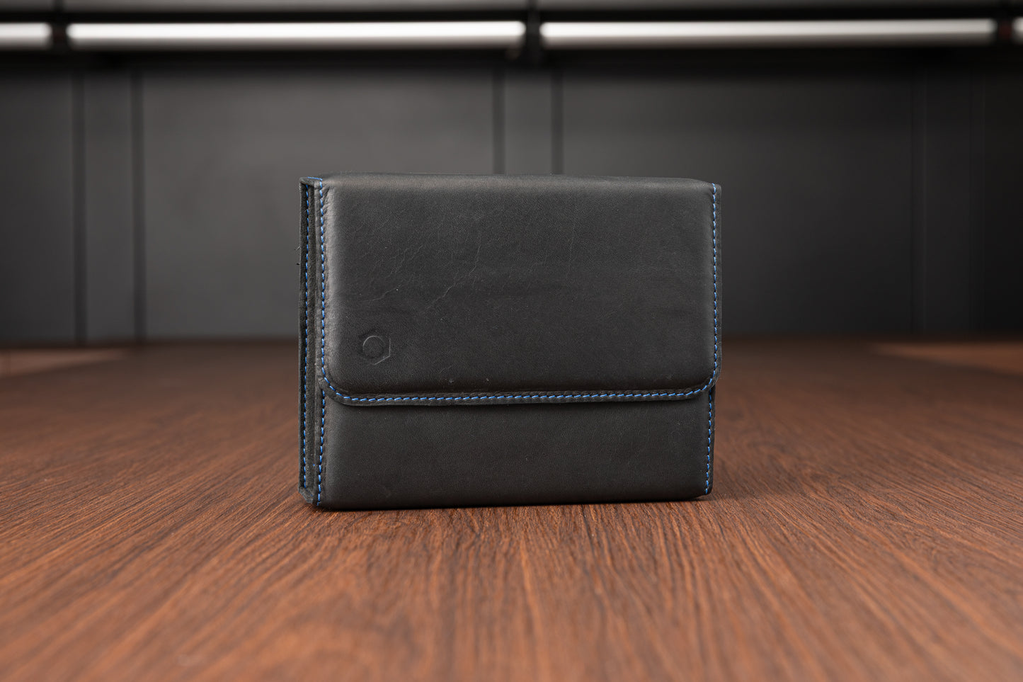 Leather Glove Box Kit With Sprayers