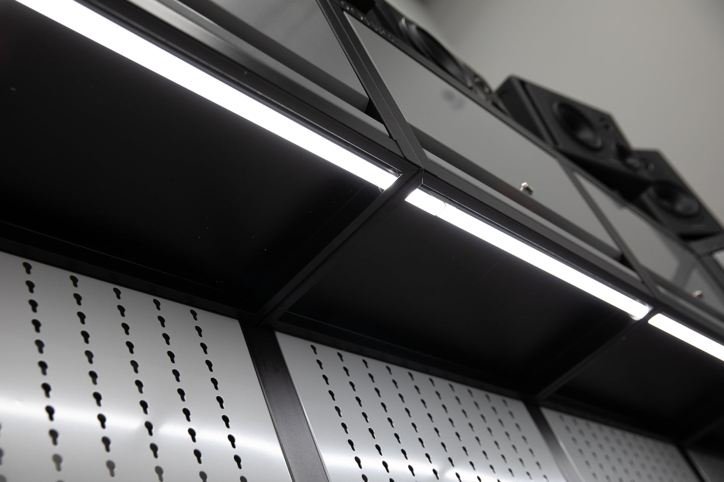 Under Cabinet Lights