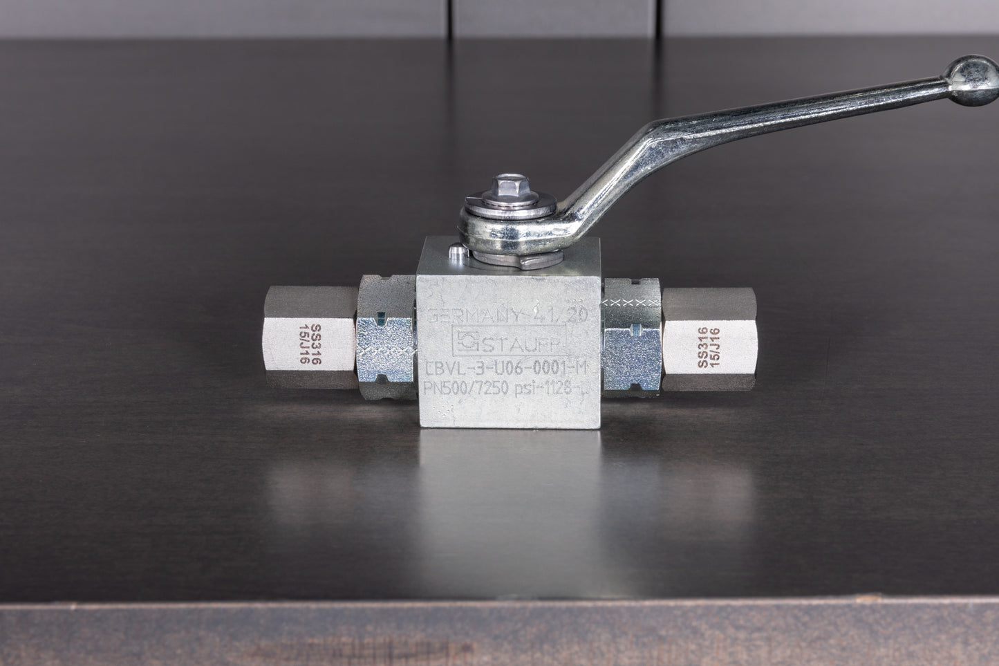 Stainless Steel High-Pressure 3-Way Valve