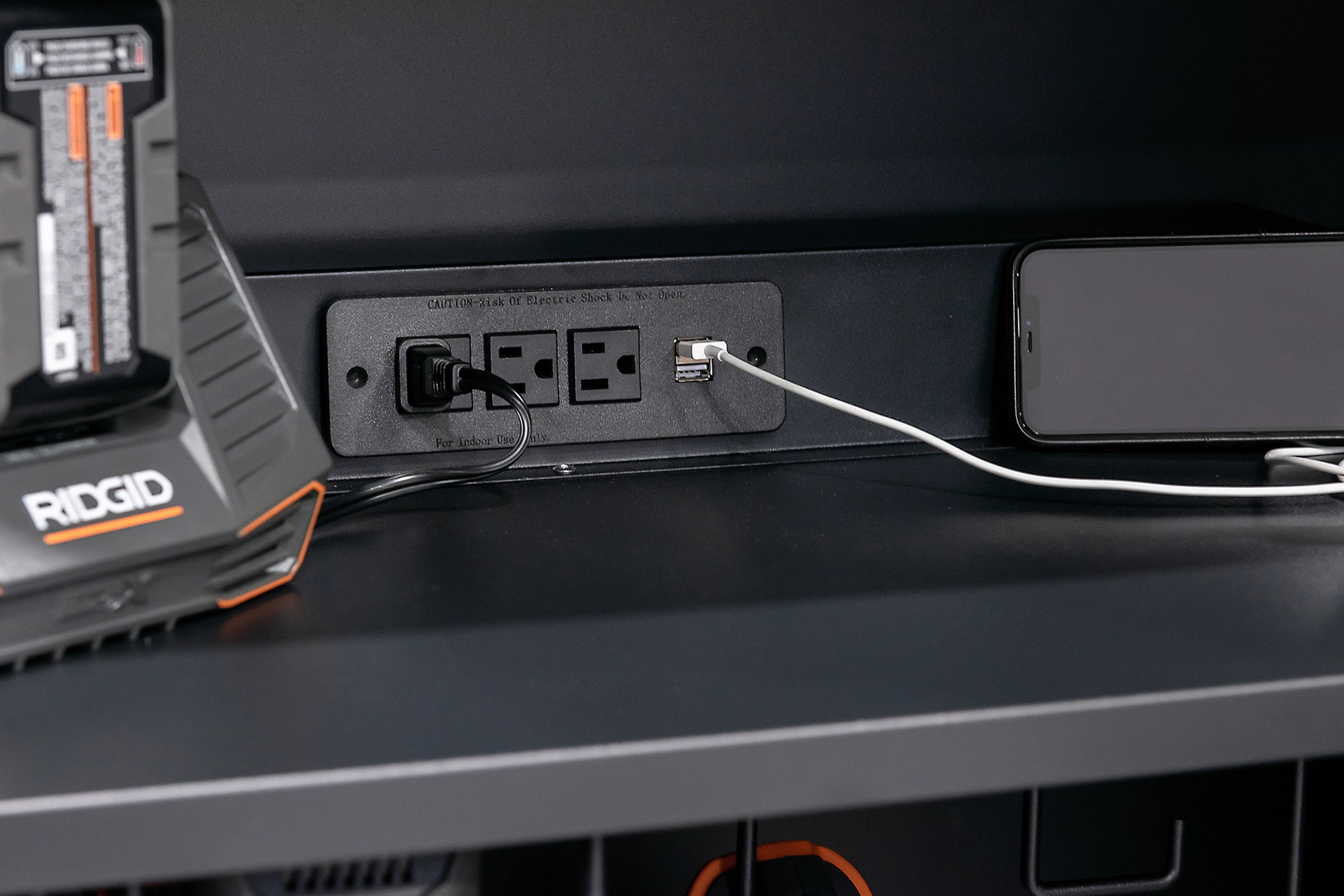 ProSlat Fusion Plus Charging Shelf 40" - Thumbnail 3