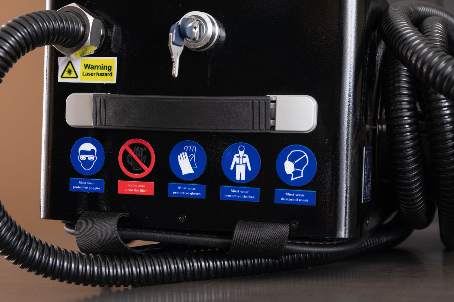 AVRO 100W Backpack Laser Cleaning Machine