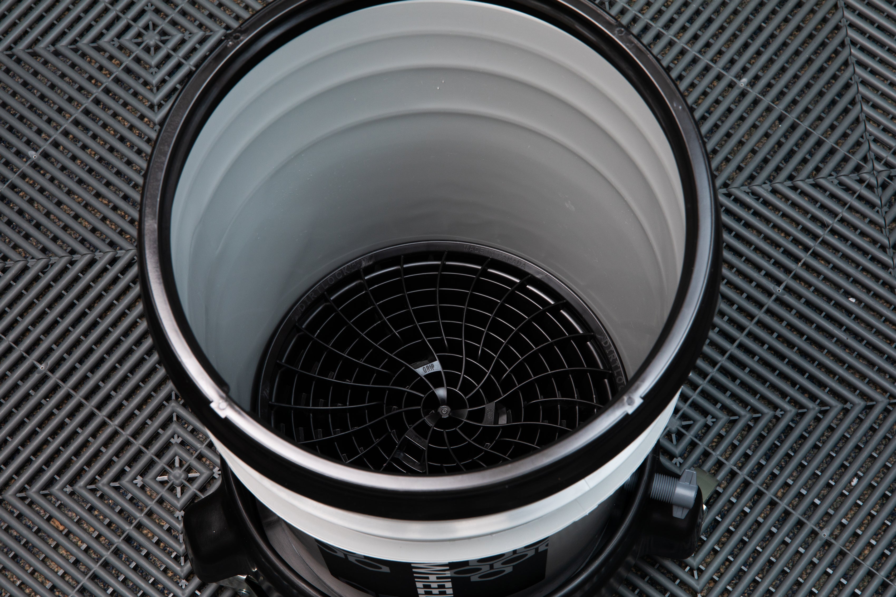 Ultimate Bucket Solution for Car Washing High-Quality 6-Gallon