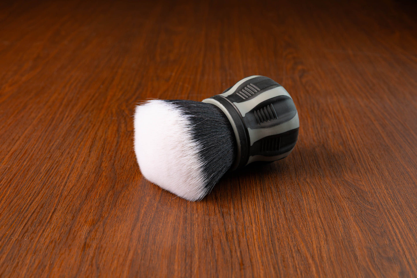 Detail Factory Curveball Brush