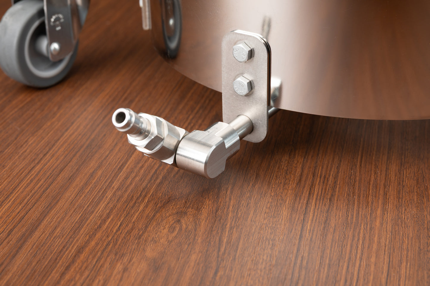 Mosmatic Hurricane Undercarriage Cleaner – Raised Vehicle Version
