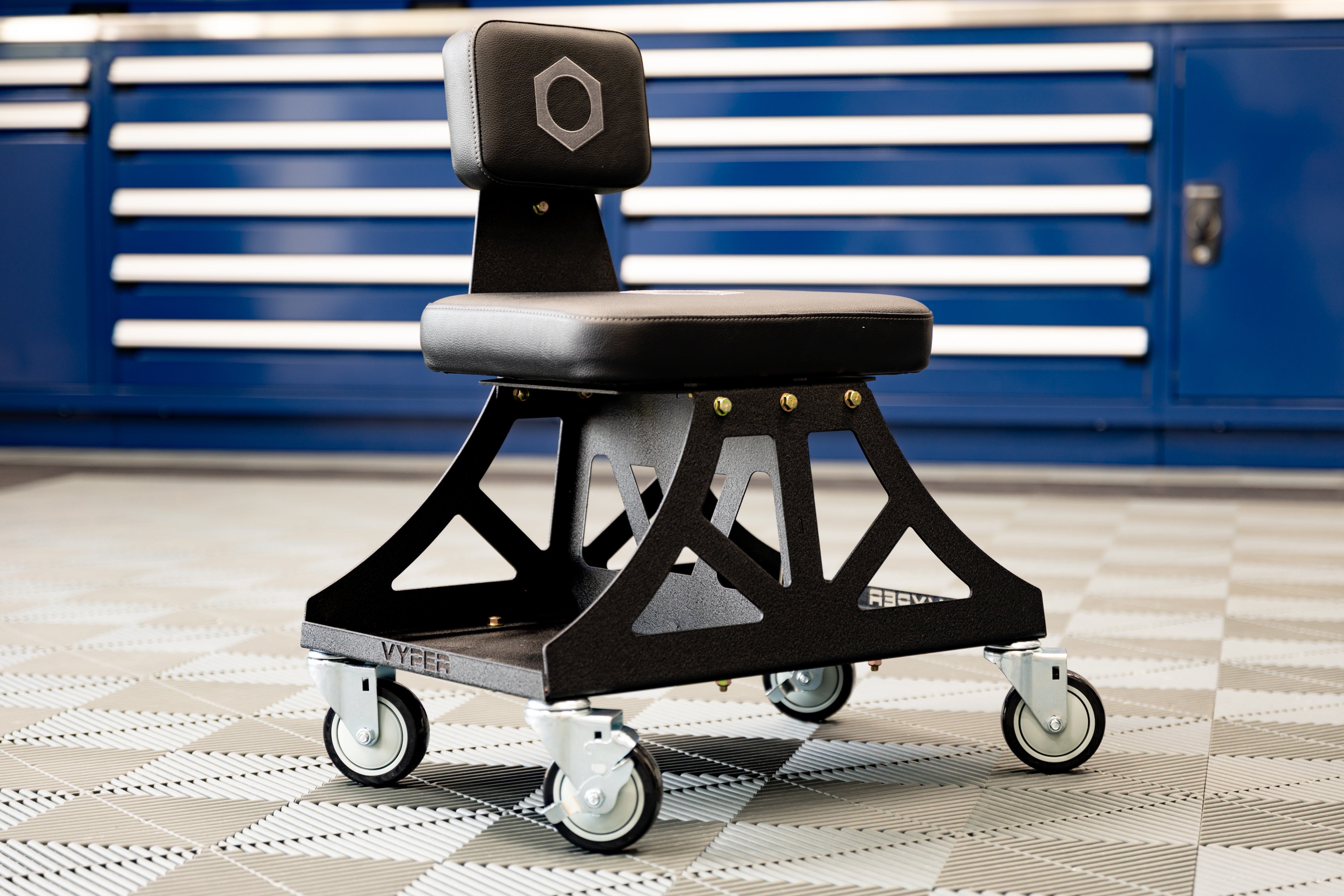Best Detailing Chair for Comfort and Convenience - Vyper Low-Pro