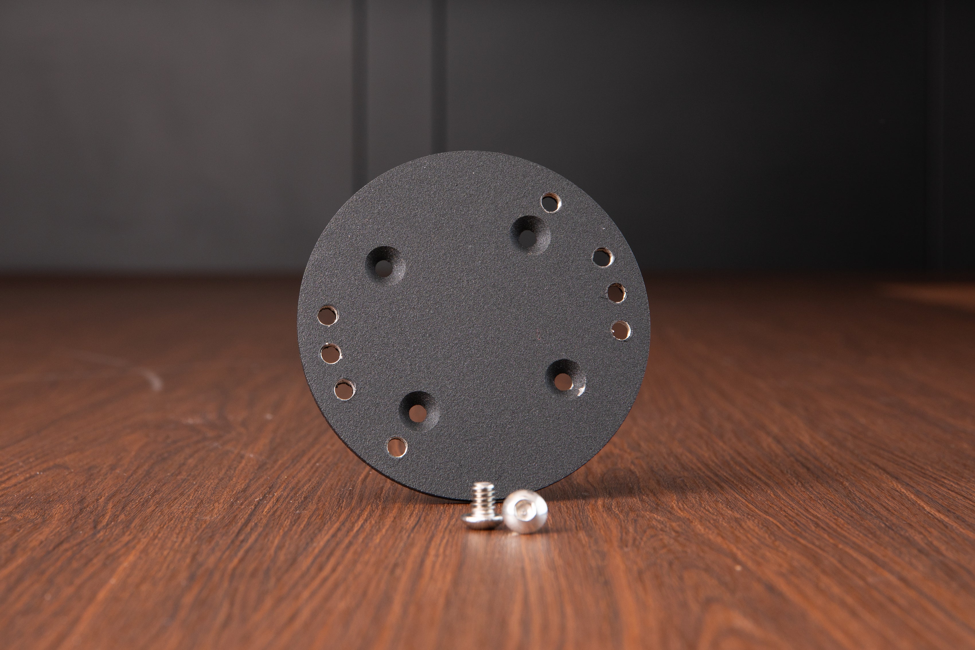 VARO,S.A. VALENTI ウォールハンガー Wand Holder Wall Mount Plate Kit – Obsessed Garage