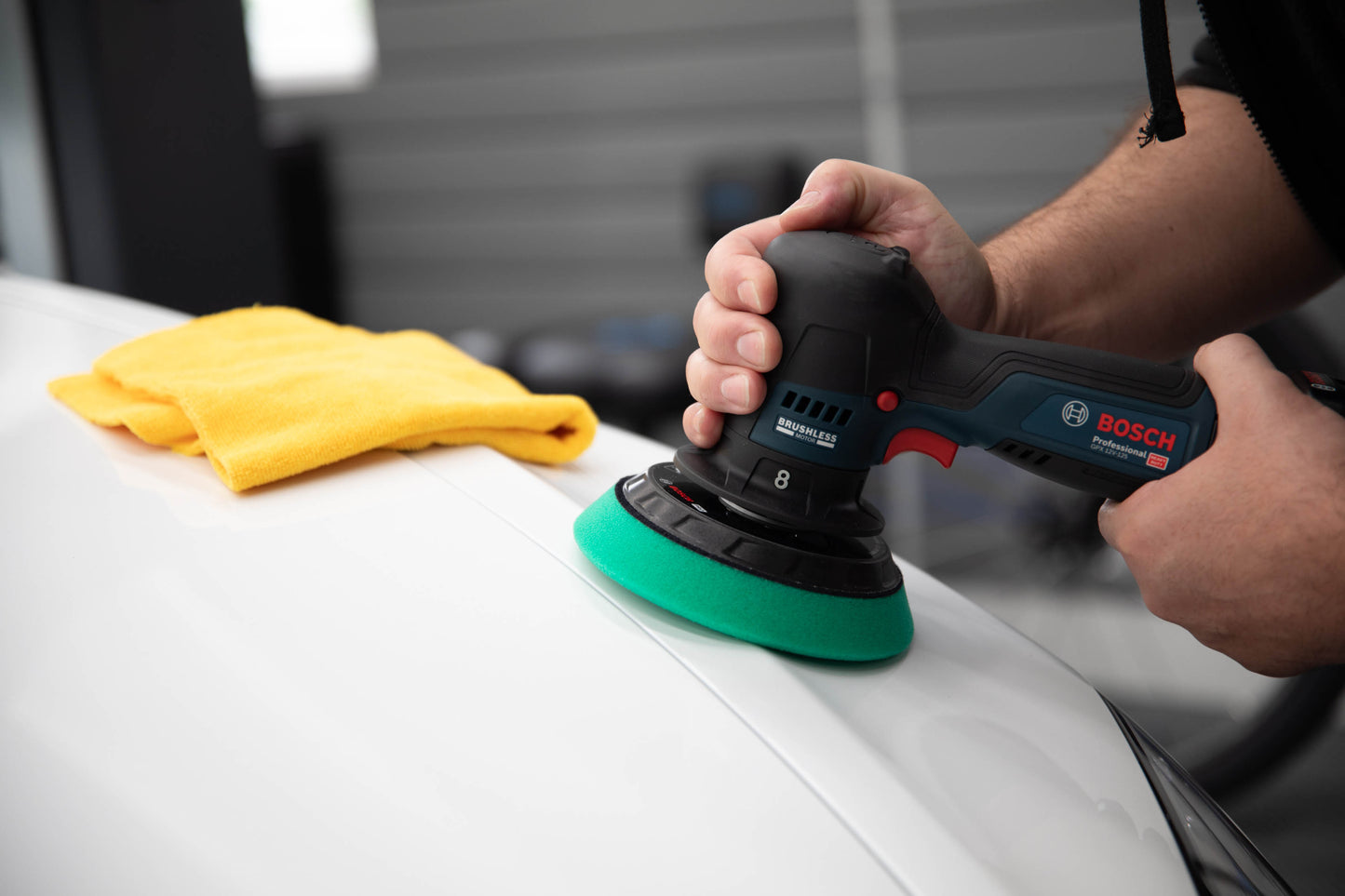 Bosch 5" 12V Cordless Random Orbital Polisher Kit