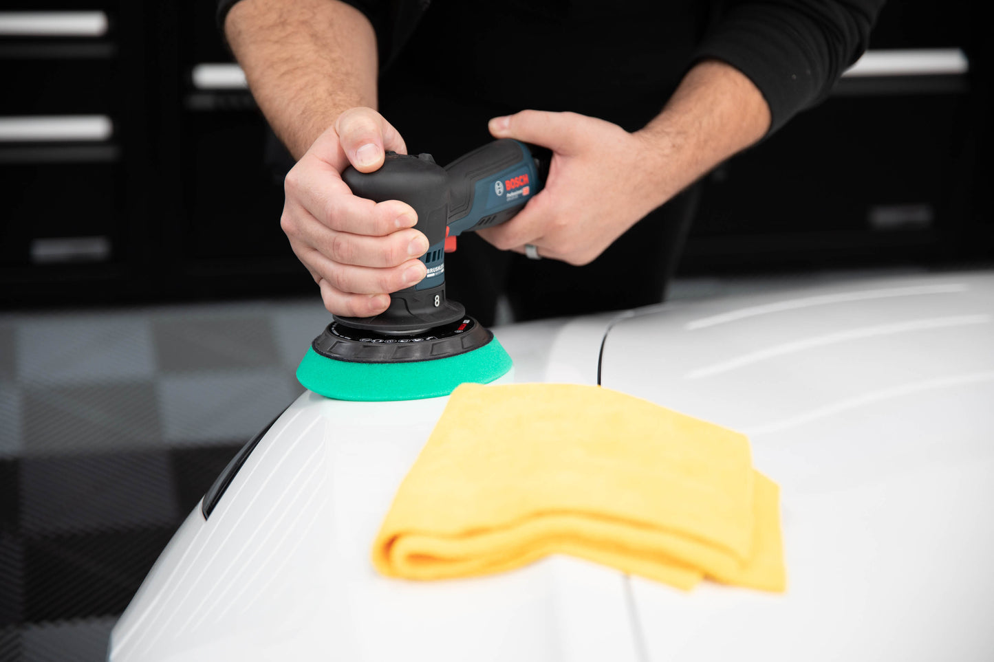 Bosch 5" 12V Cordless Random Orbital Polisher Kit