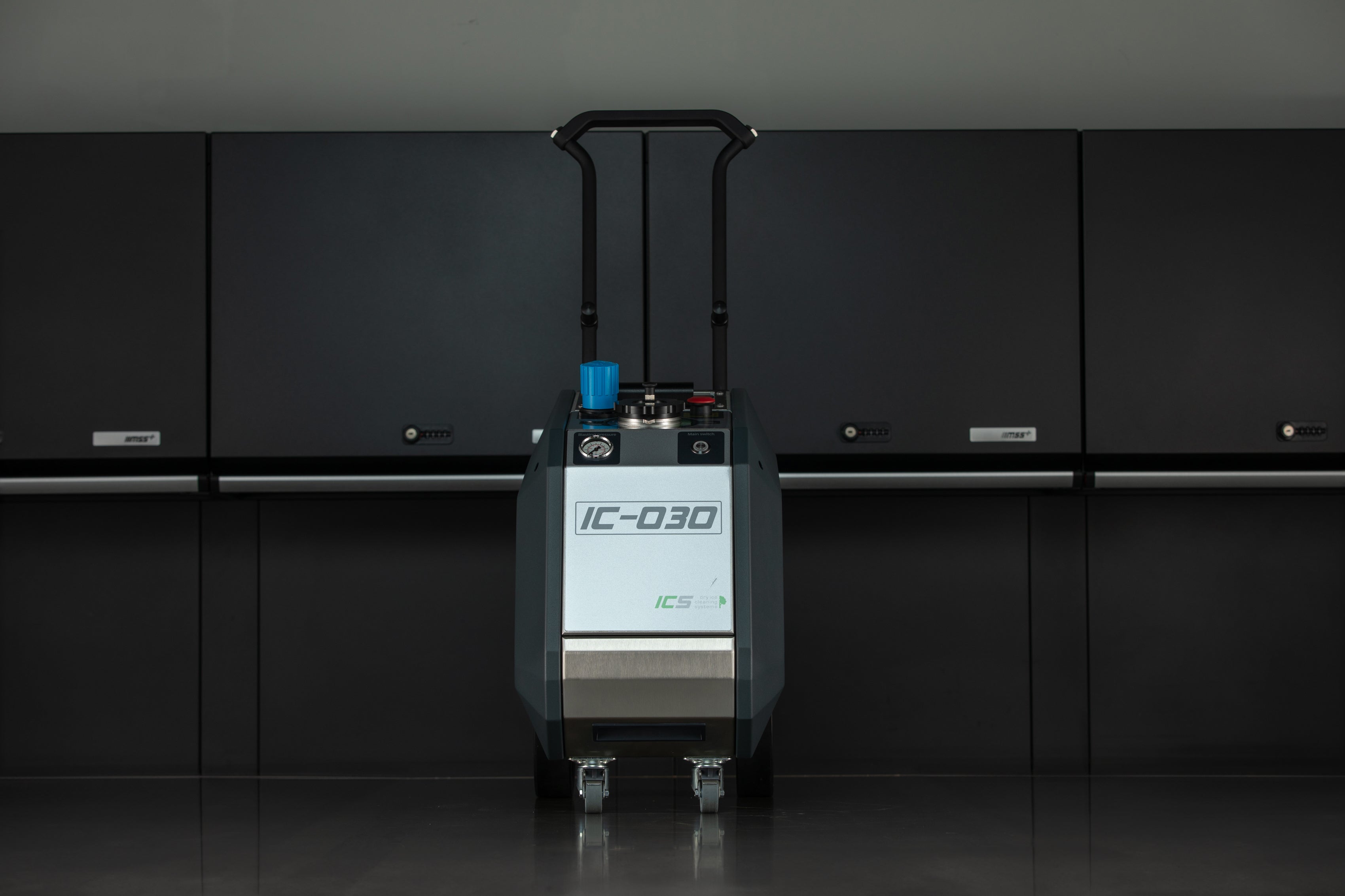 ICS IC 030 Evo II Dry Ice Cleaning System - Efficient, Versatile