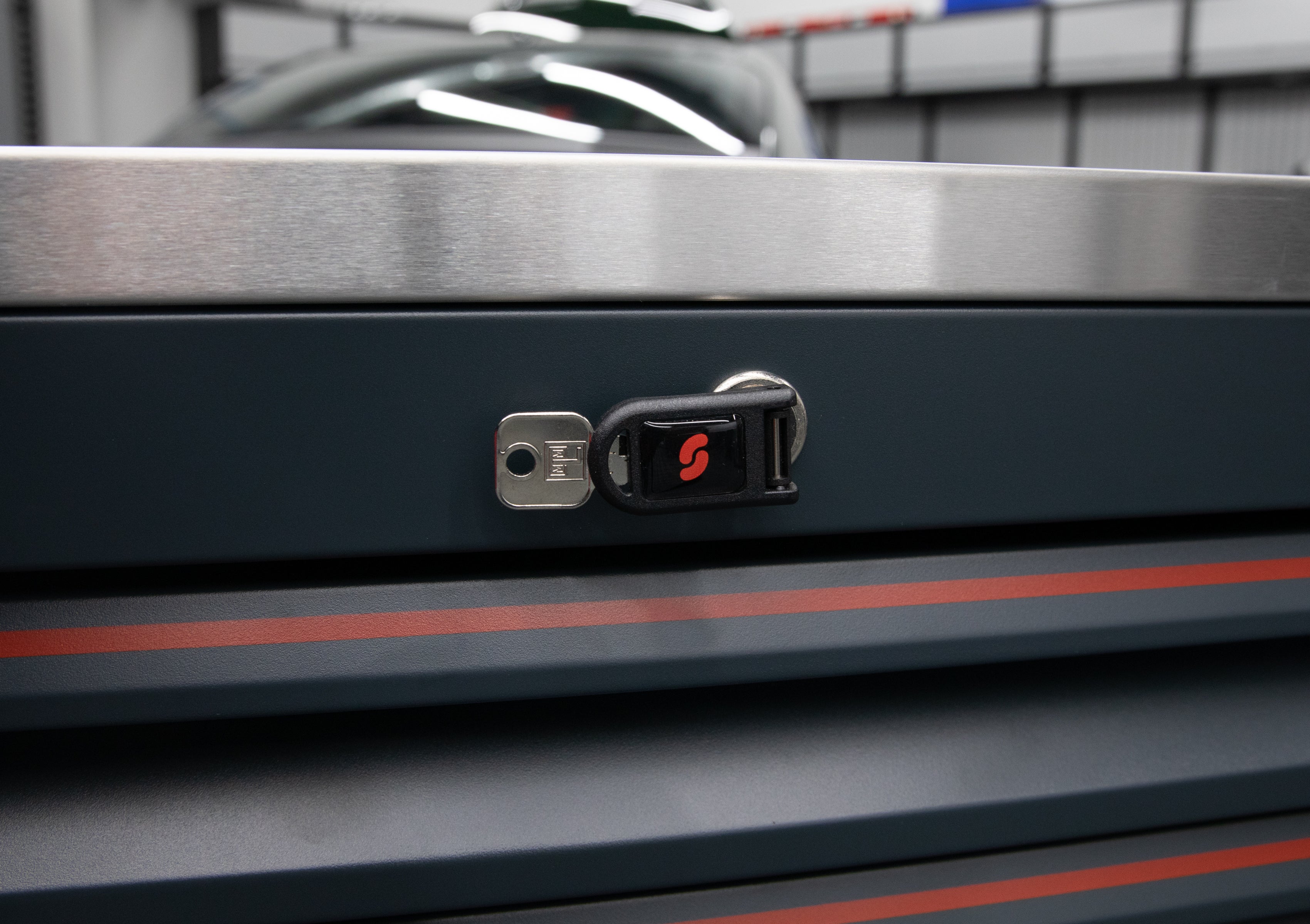 toolbox 工具箱 OF Hazet 190L-2 Plastic Tool Box – Haus of Tools