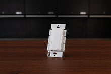 Lutron Maestro RA2 Select 8 Amp Toggle Switch