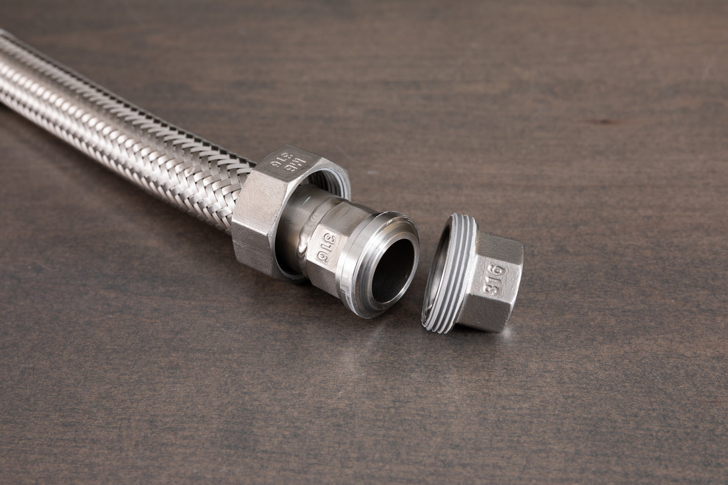 Stainless Steel Inlet Hose for Prevost Piping Kit (3/4" NPT Male to Female)