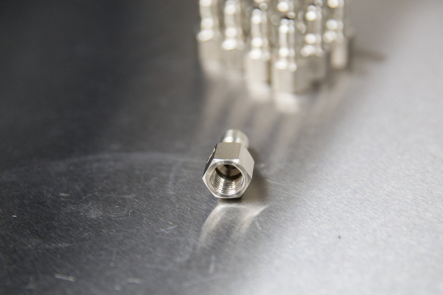 Stainless Steel 1/4" Female QD Plug