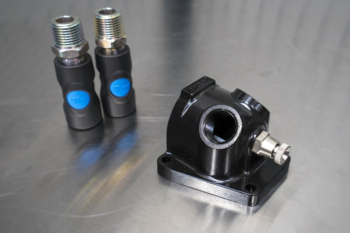 Prevost 3/4" NPT (Female) Inlet Double Wall Manifold - Two NPT (Male) 1/2" Interchange