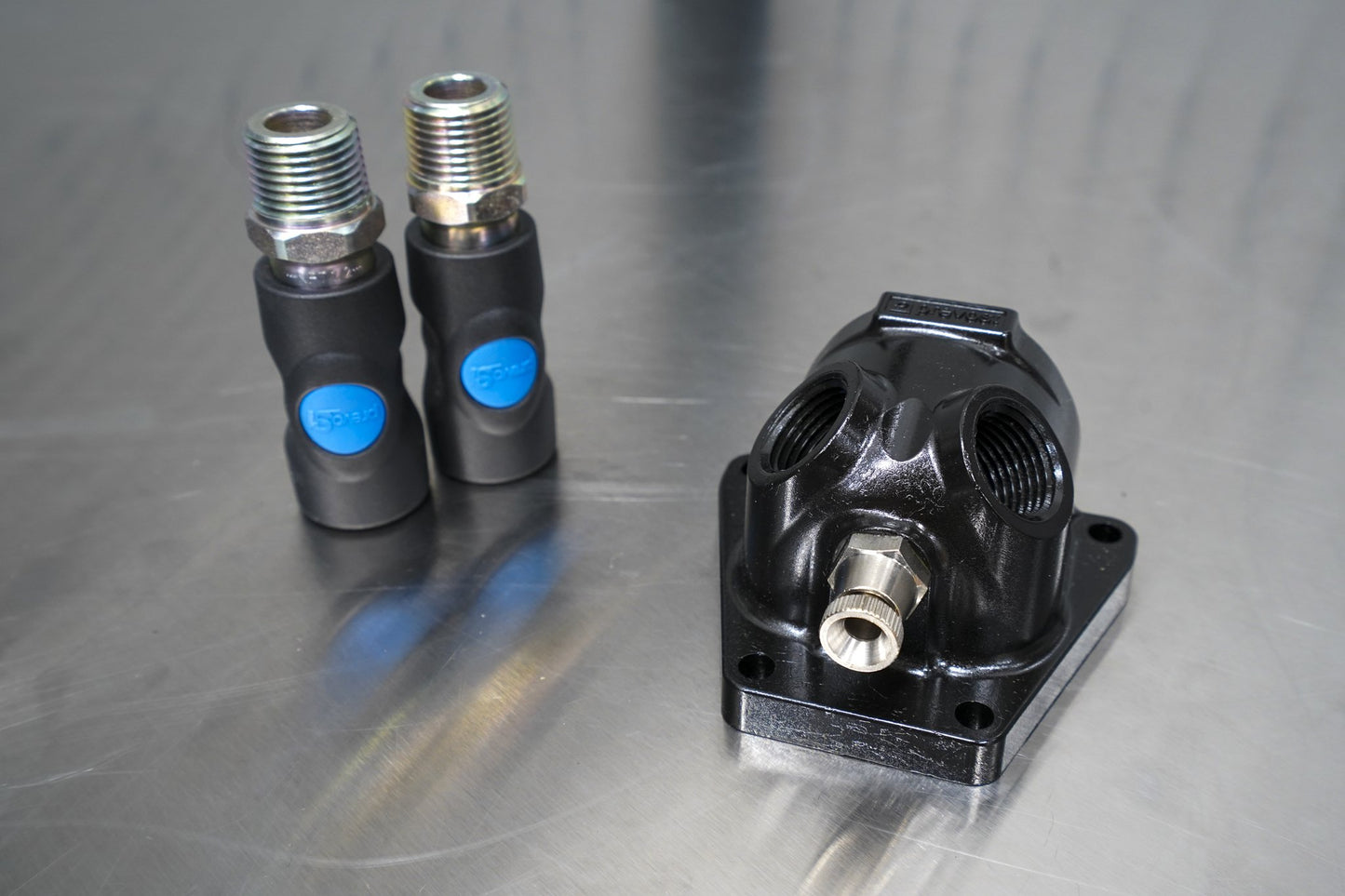 Prevost 3/4" NPT (Female) Inlet Double Wall Manifold - Two NPT (Male) 1/2" Interchange