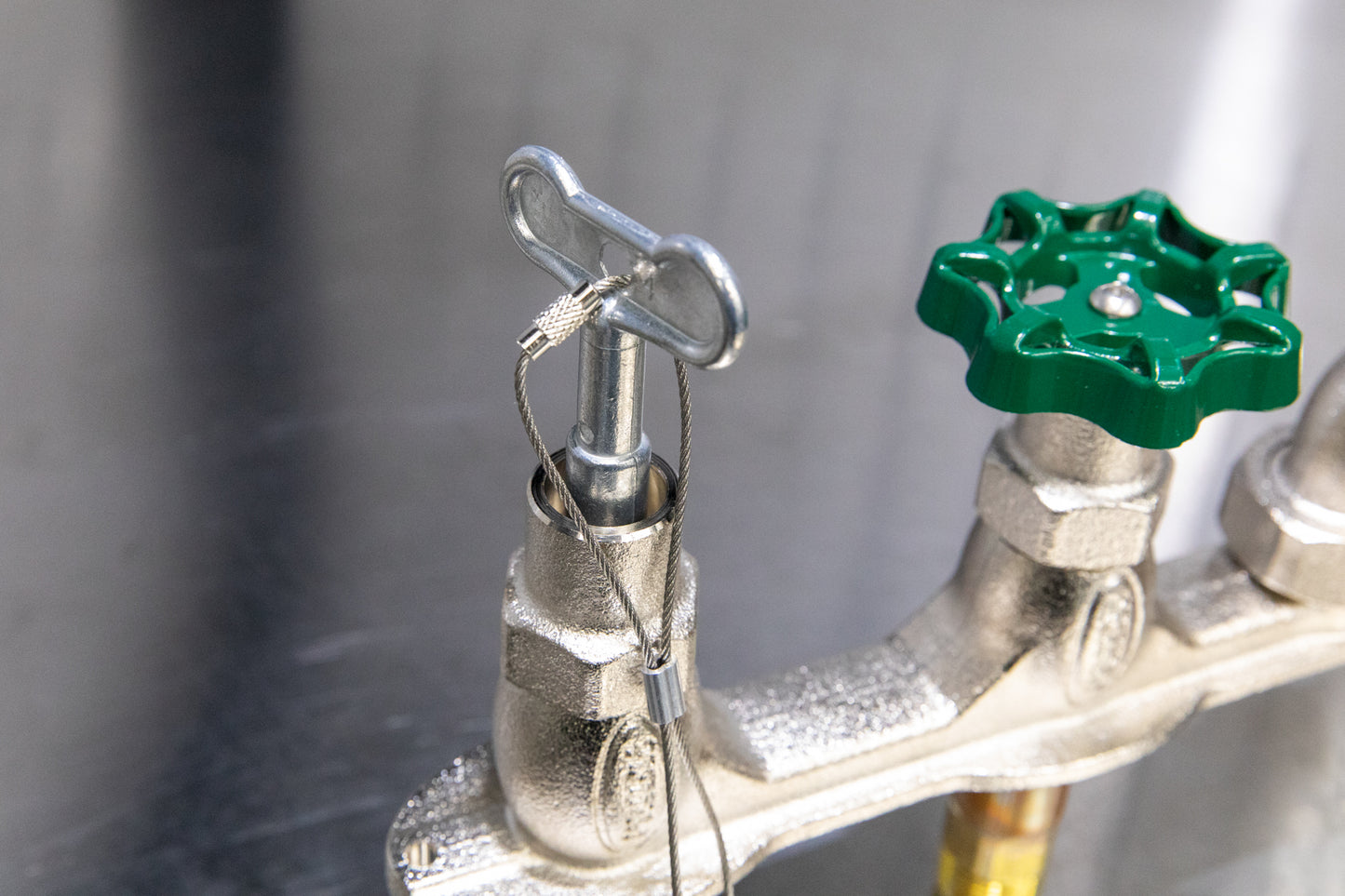 Prier C-108 Hot and Cold Mixing Hose Bibb