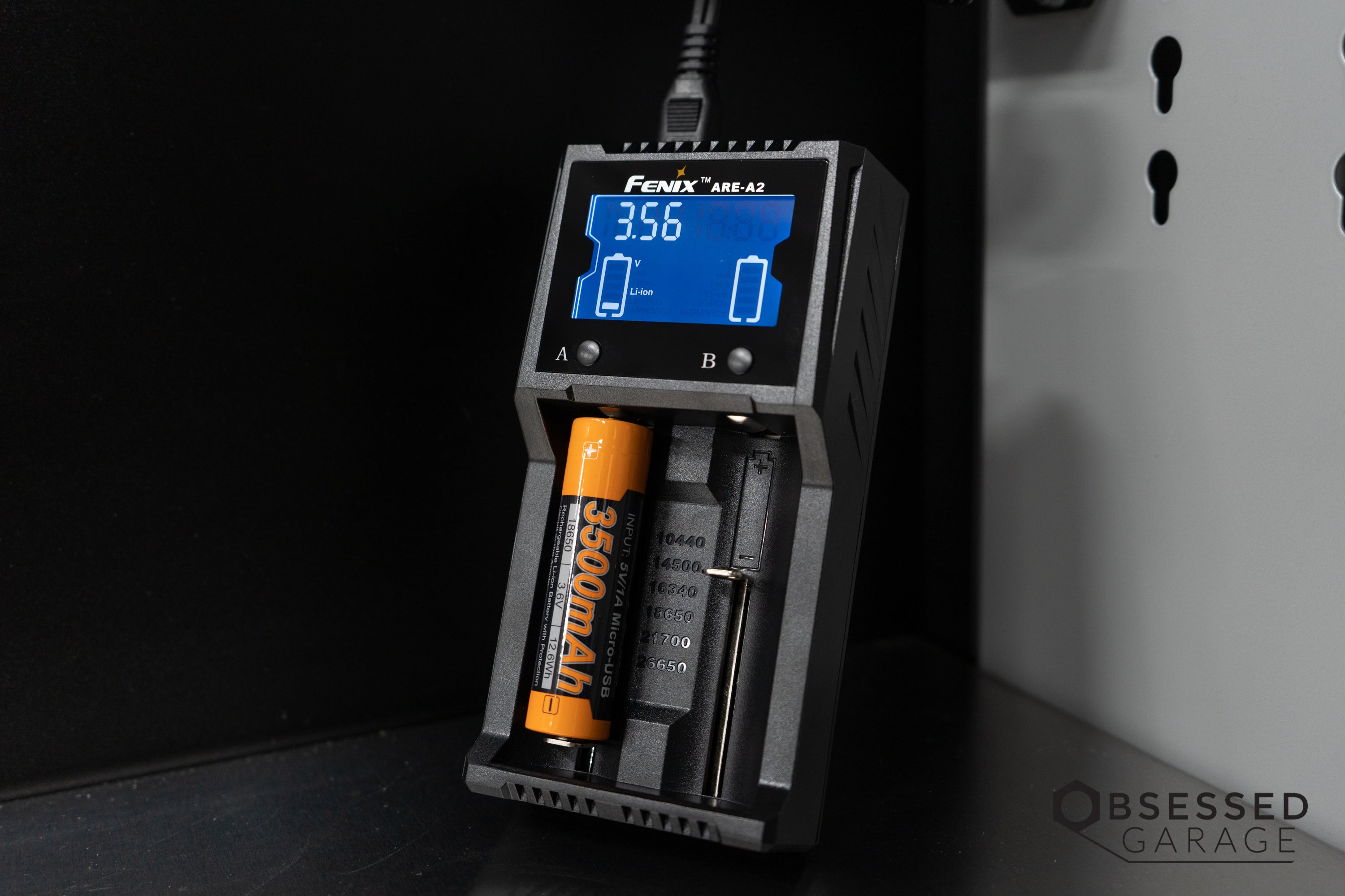 Fenix ARE-A2 Two-Channel Smart Battery Charger for Li-ion Ni-MH Ni