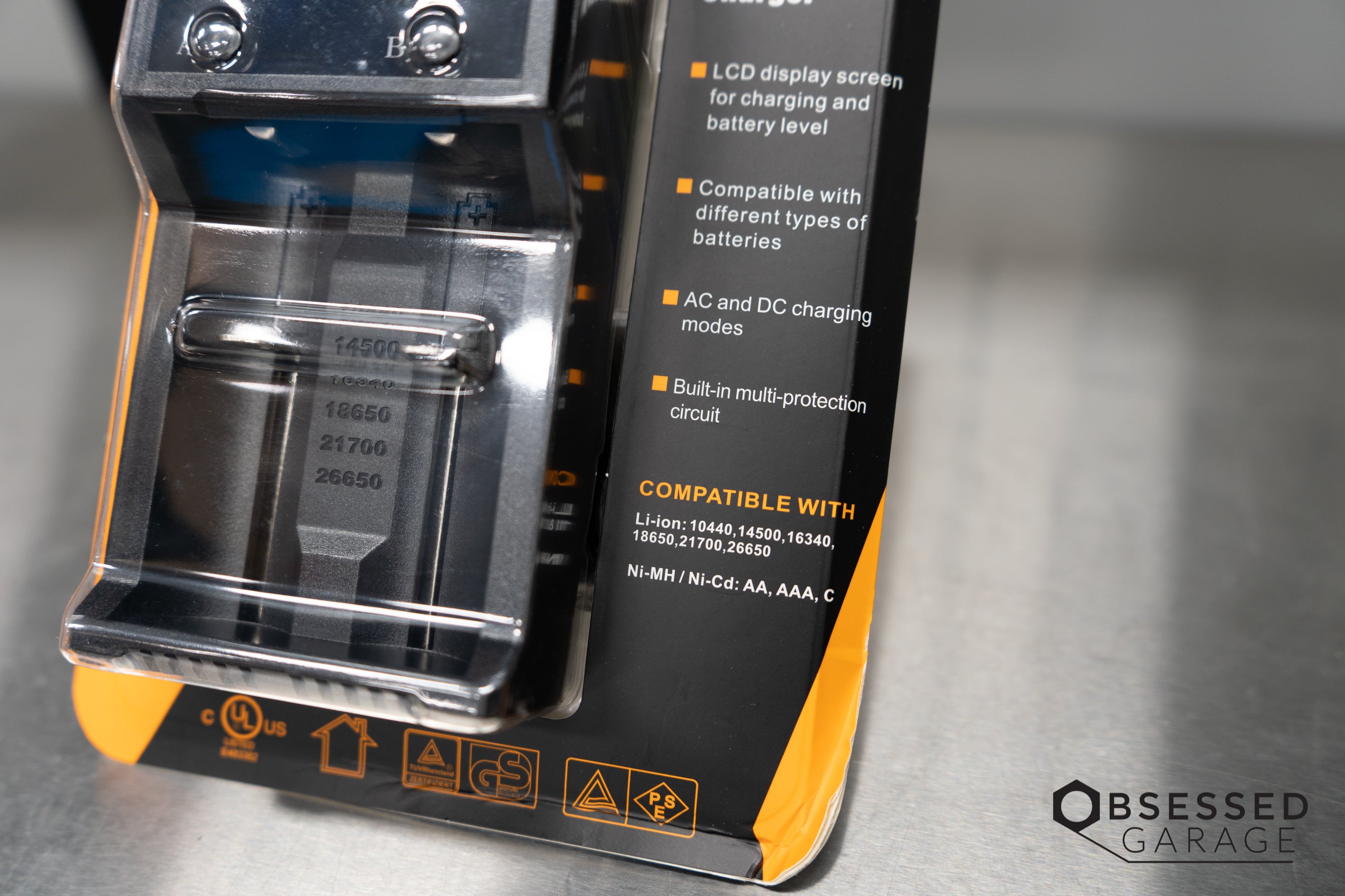 Fenix ARE-A2 Two-Channel Smart Battery Charger for Li-ion Ni-MH Ni