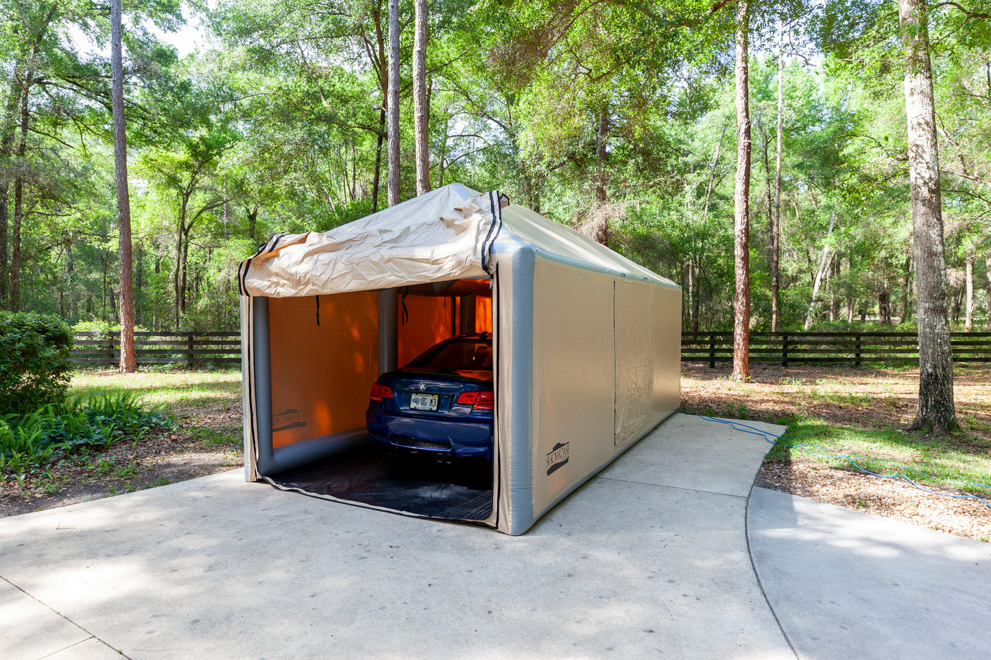 CarCapsule Pitched Roof ShowCase Outdoor
