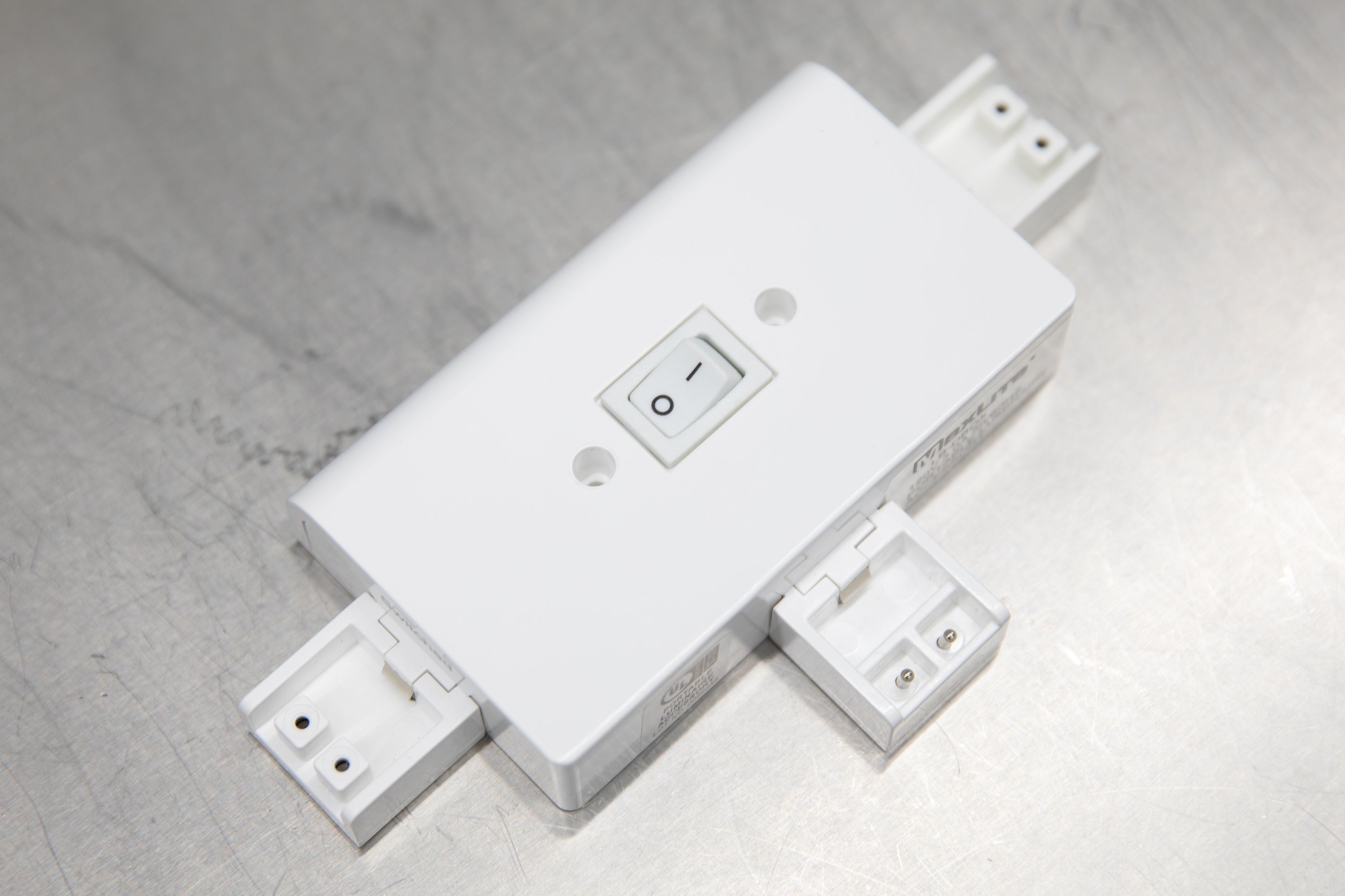 hxxバニティBOX3点 Under Cabinet Lighting Installation Tips and Connector Box