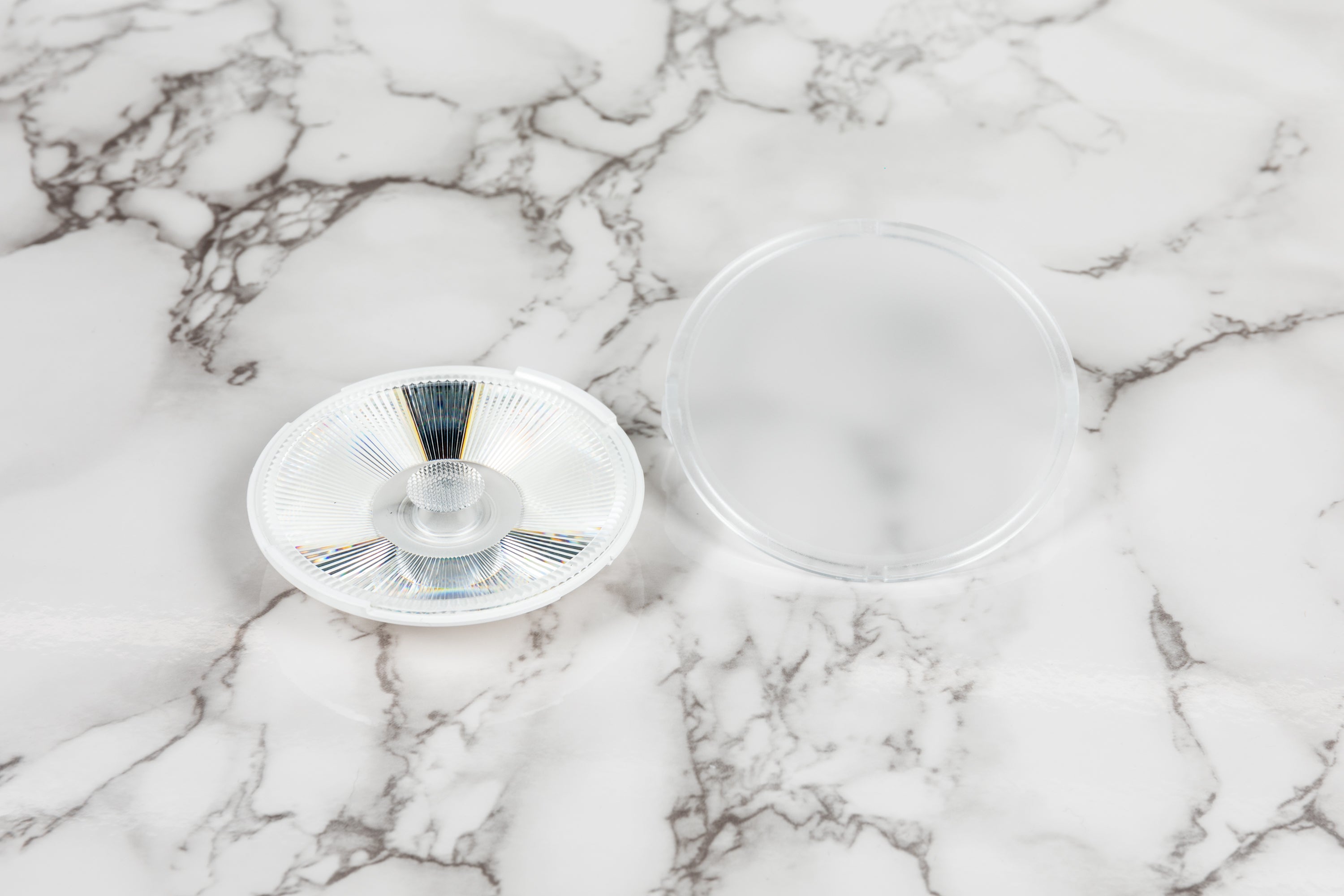 Modular DRD2 Downlight Optics for Customizable Lighting Solutions