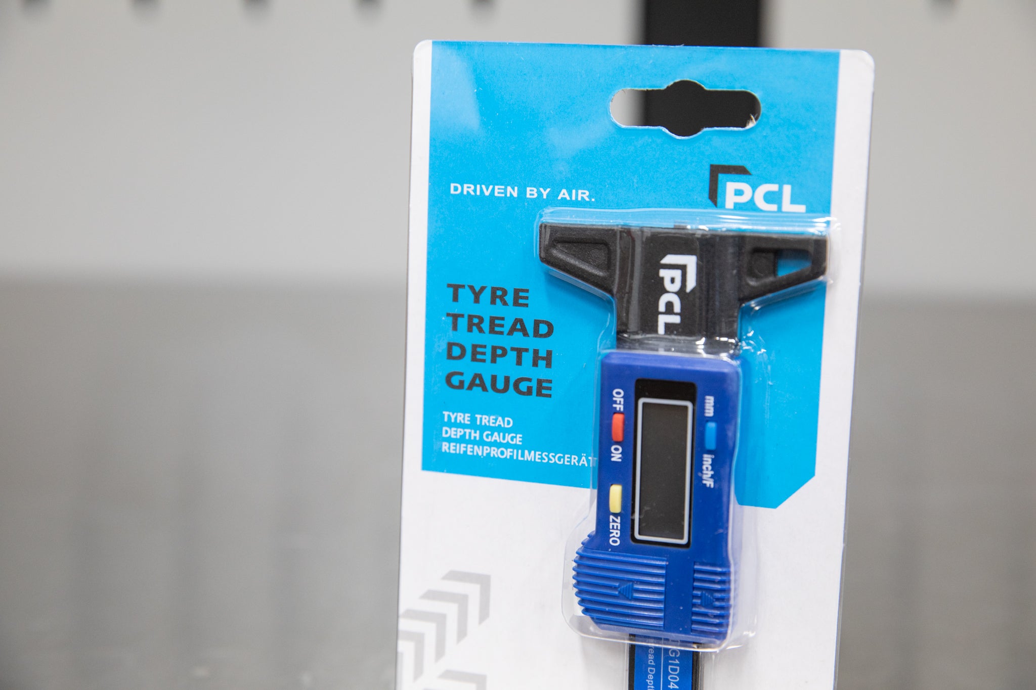 Tire Tread Depth Gauge Compact with Dual Measurement Units for