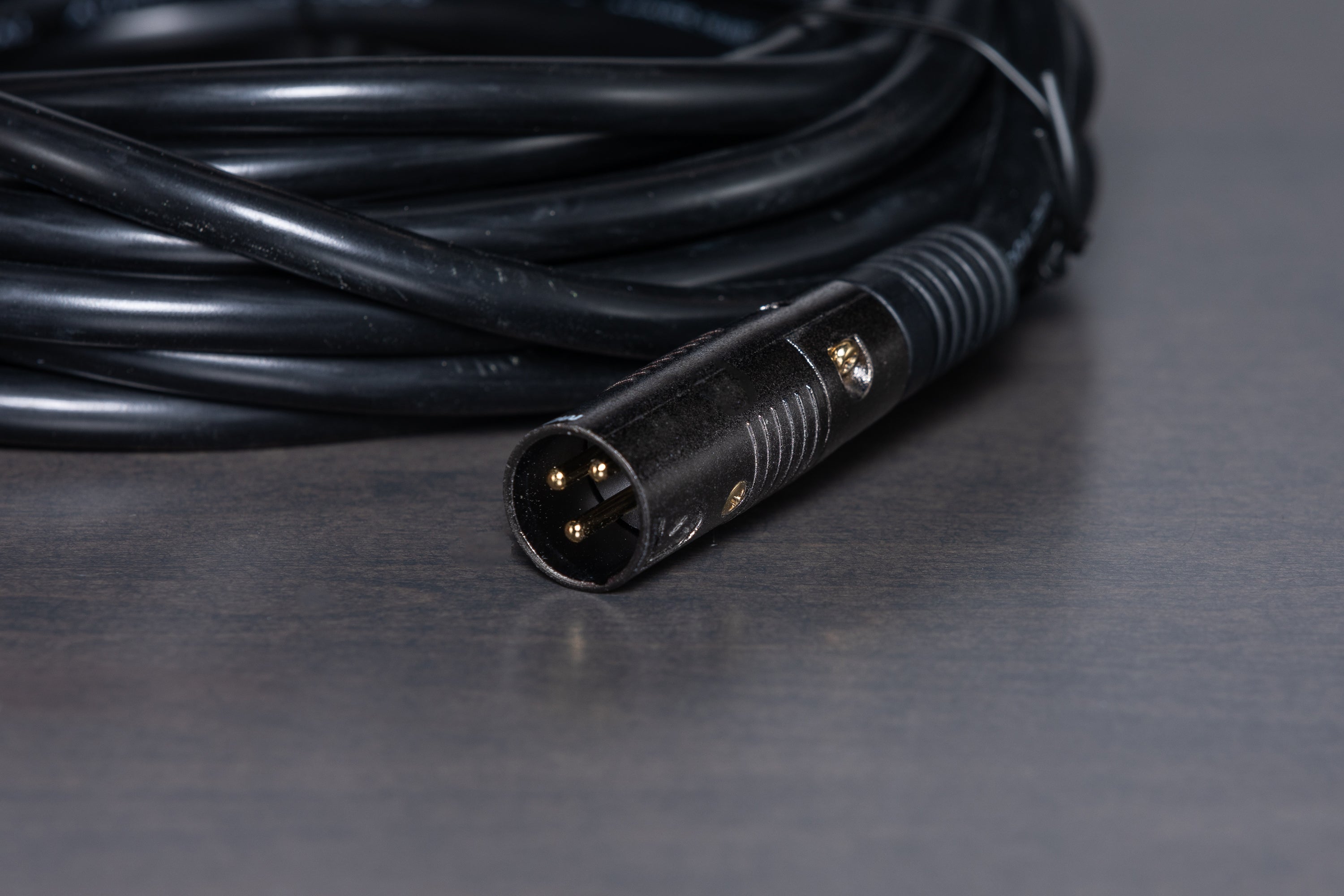 High-Quality Monoprice XLR Cable for Studio Monitors with Gold