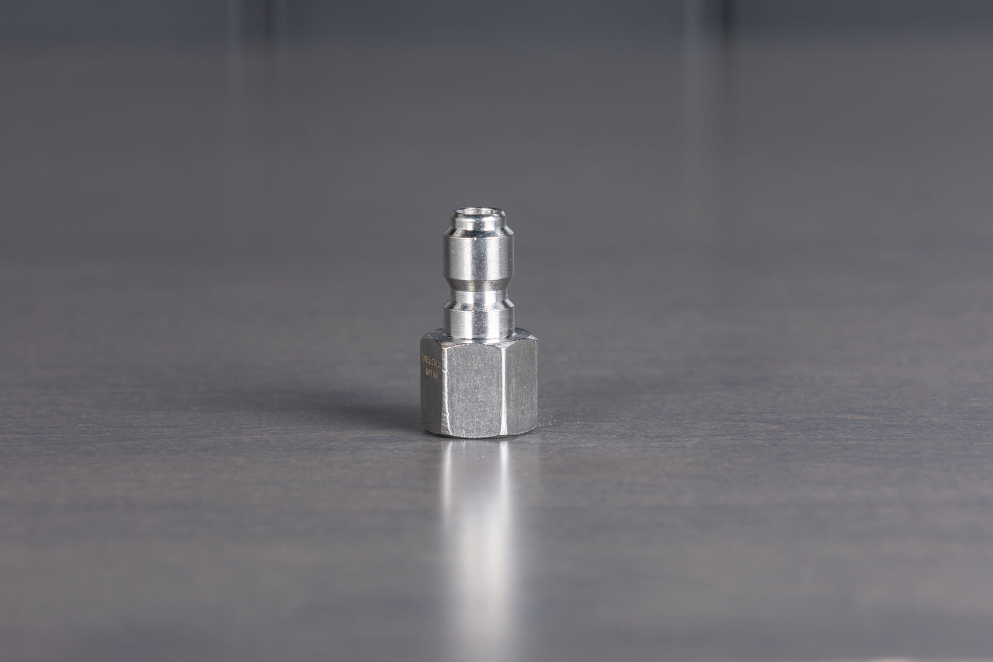 Stainless Steel 3/8" Female QD Plug