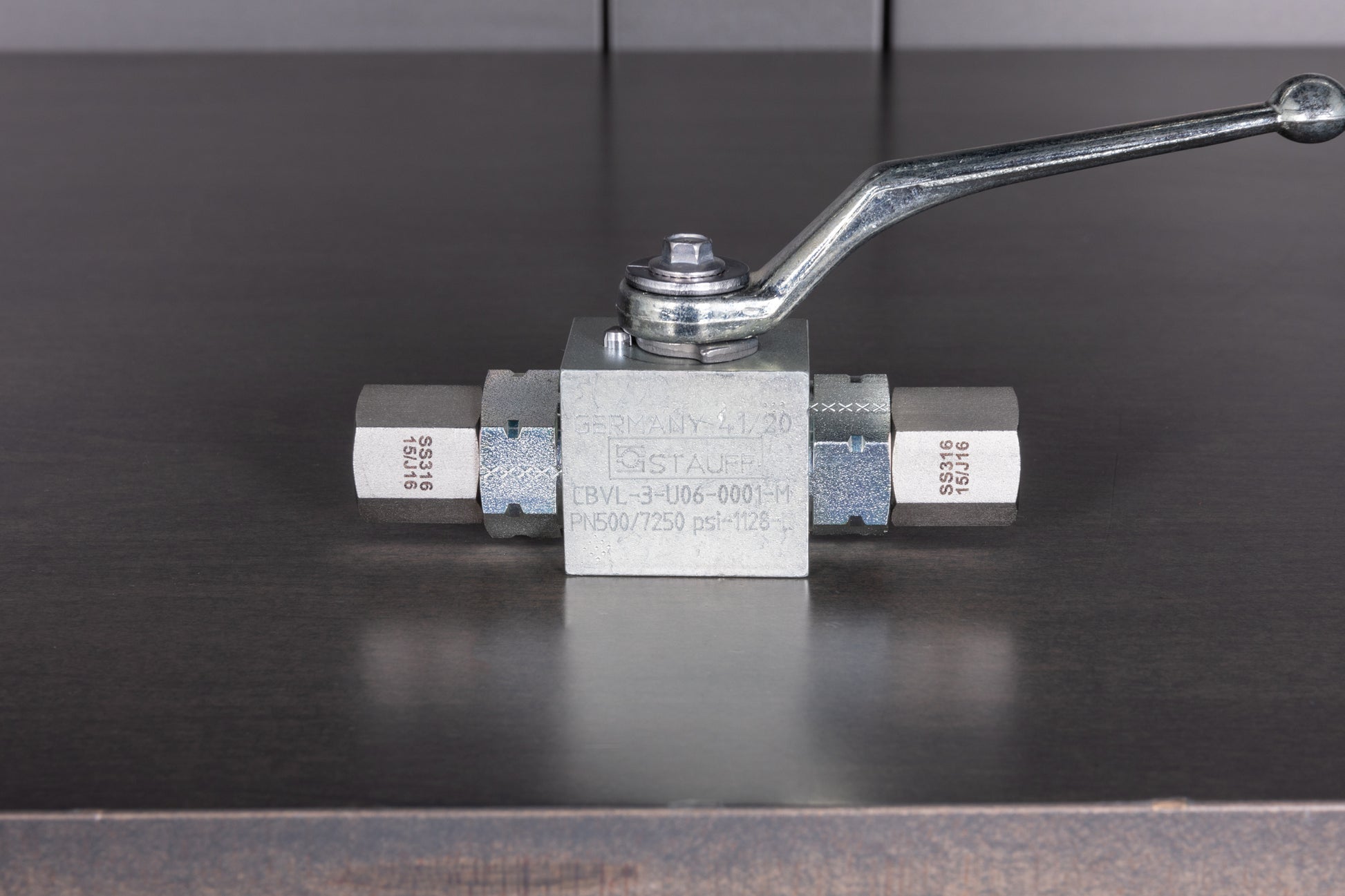 Stainless Steel High-Pressure 3-Way Valve