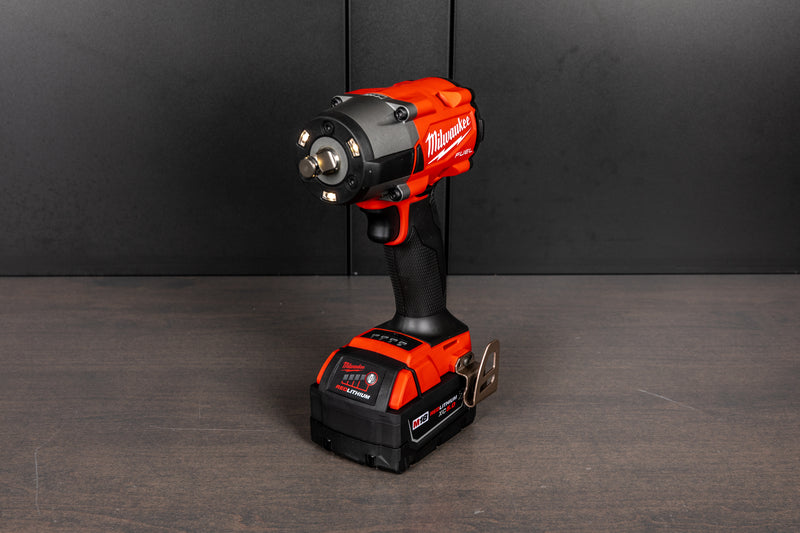 M18 Fuel 1/2 Mid-Torque Impact Wrench w/Friction Ring