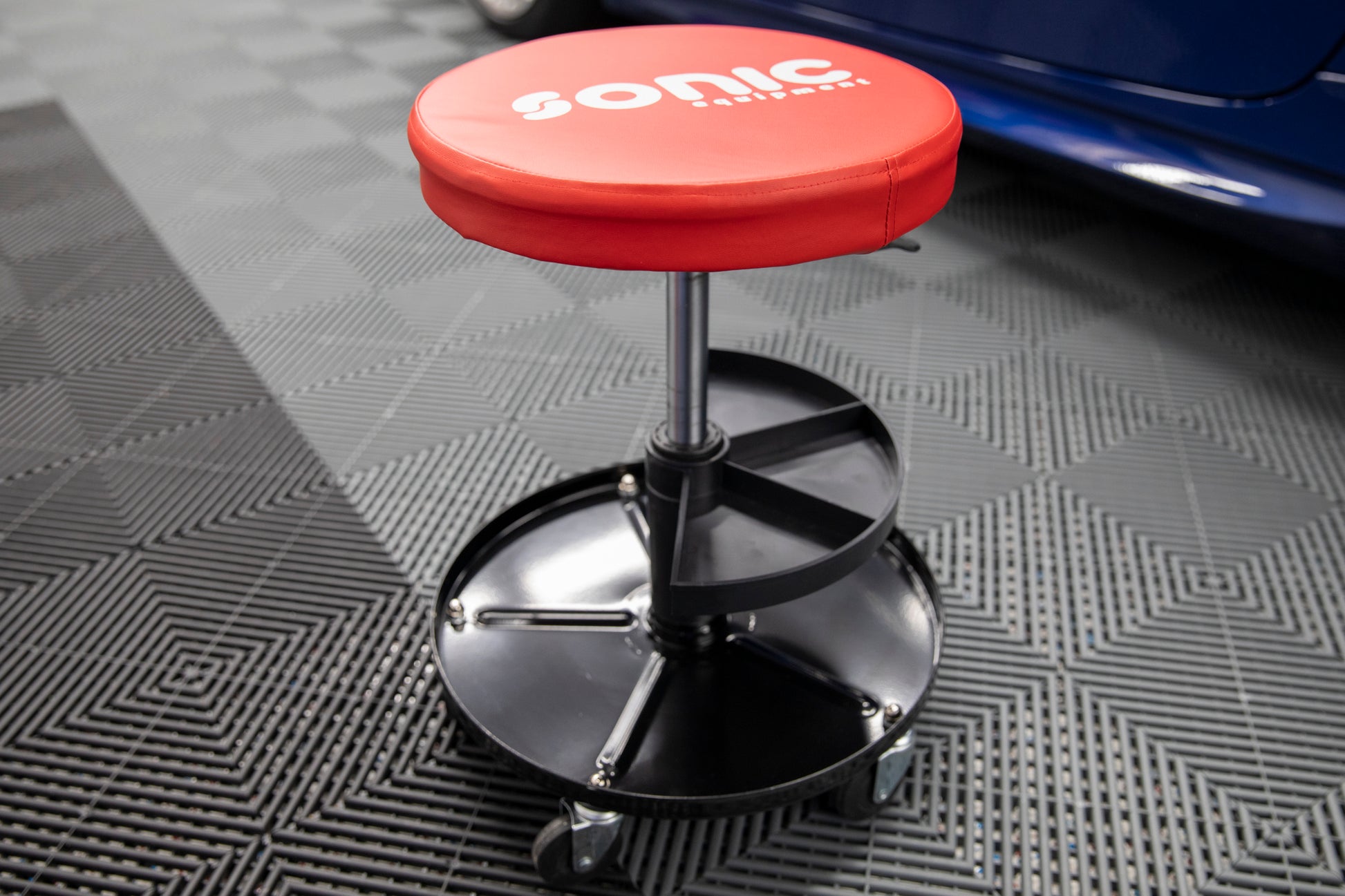 Sonic Adjustable Roller Seat