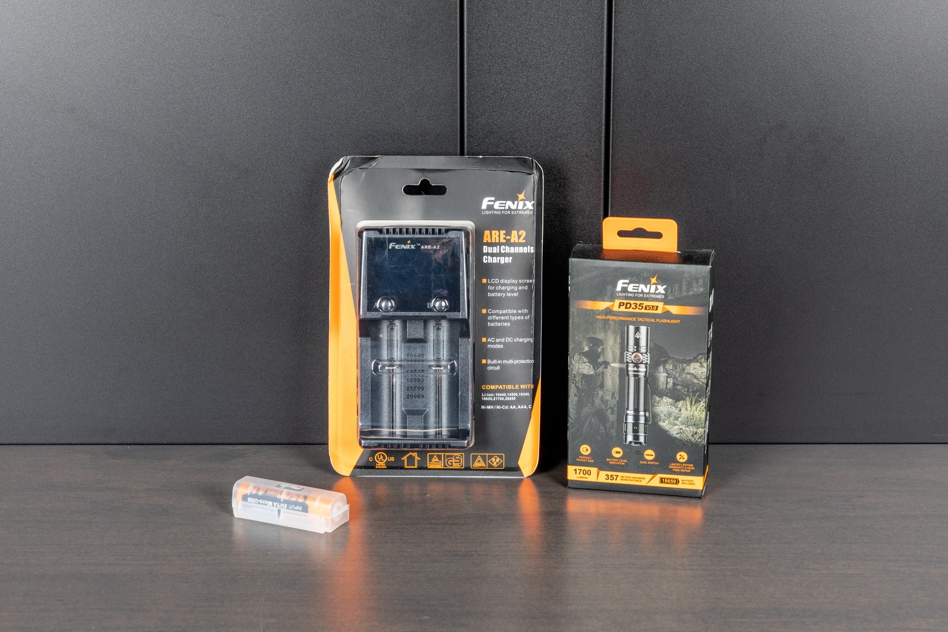 fenix flashlight battery type WF25RM Multifunctional Cradle Charging Duty Light in micro Fenix Flashlight 18650 Li-Ion Battery