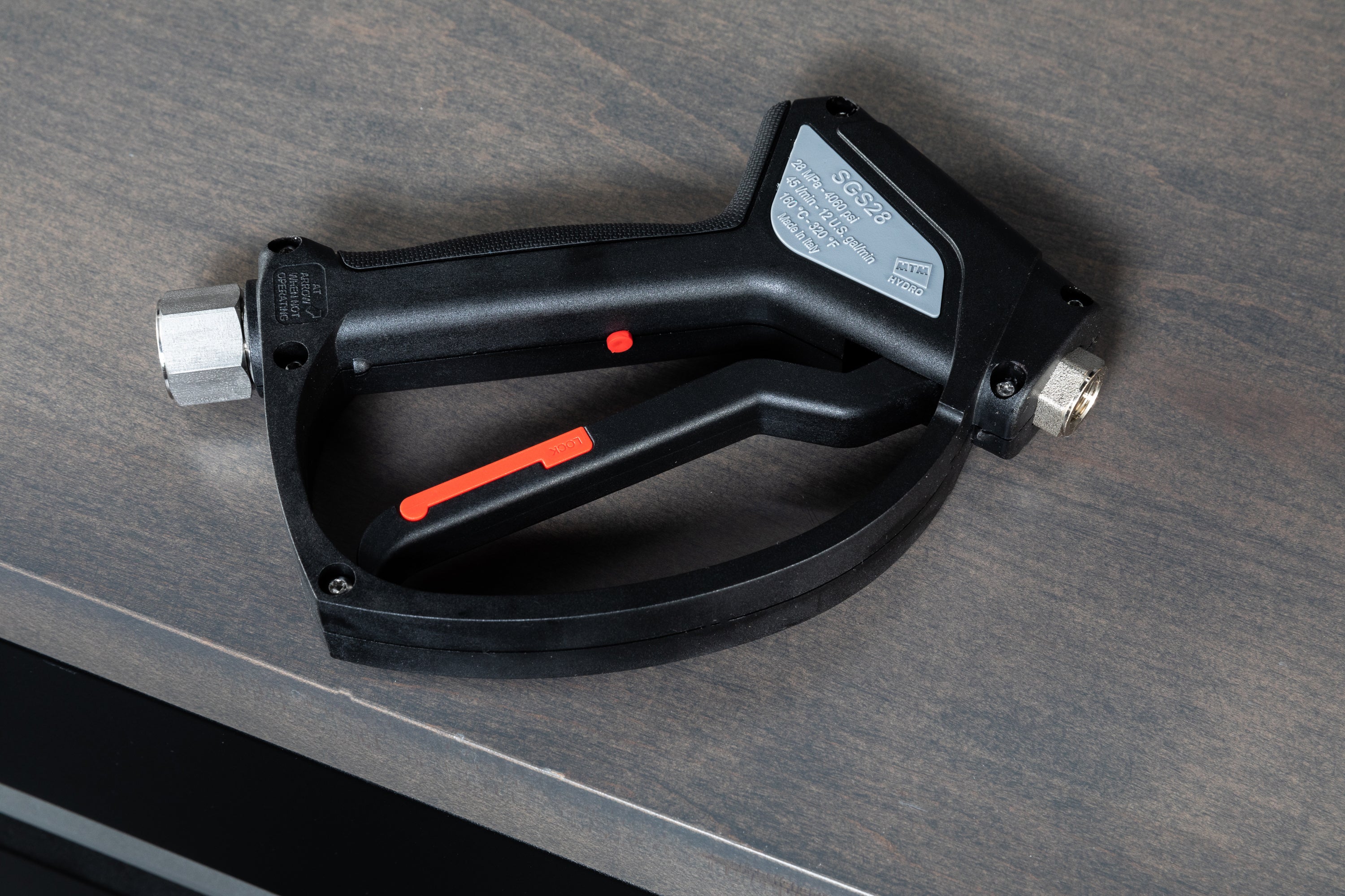 MTM SGS-28 Swiveling Sprayer - Best Stainless Steel Sprayer for